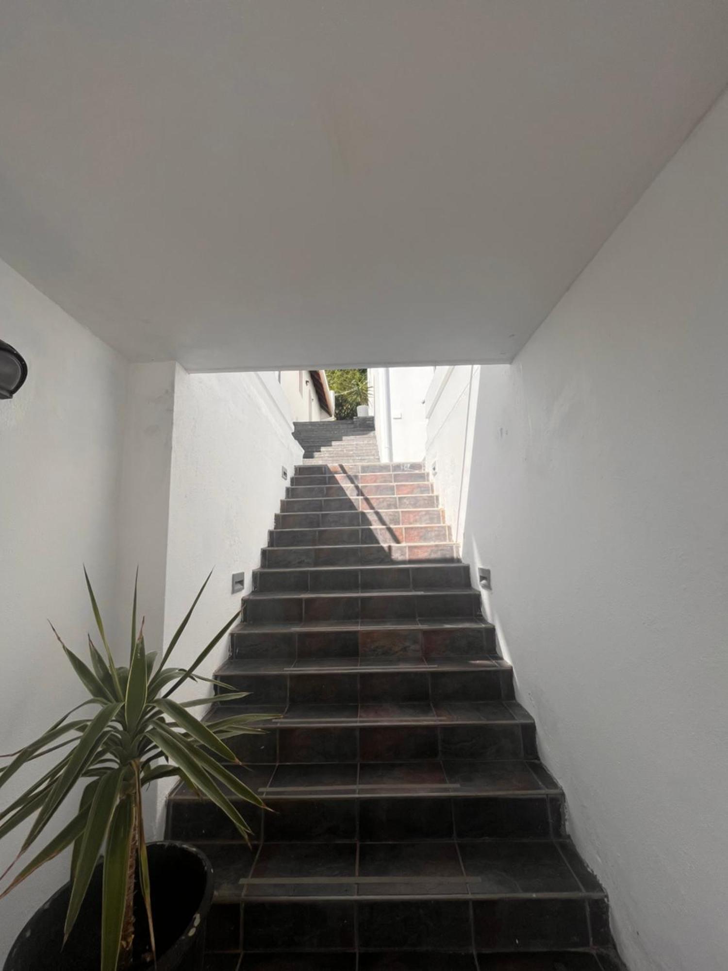 הוילה קייפטאון Cozy Camps Bay House With Mountain And Sea View מראה חיצוני תמונה