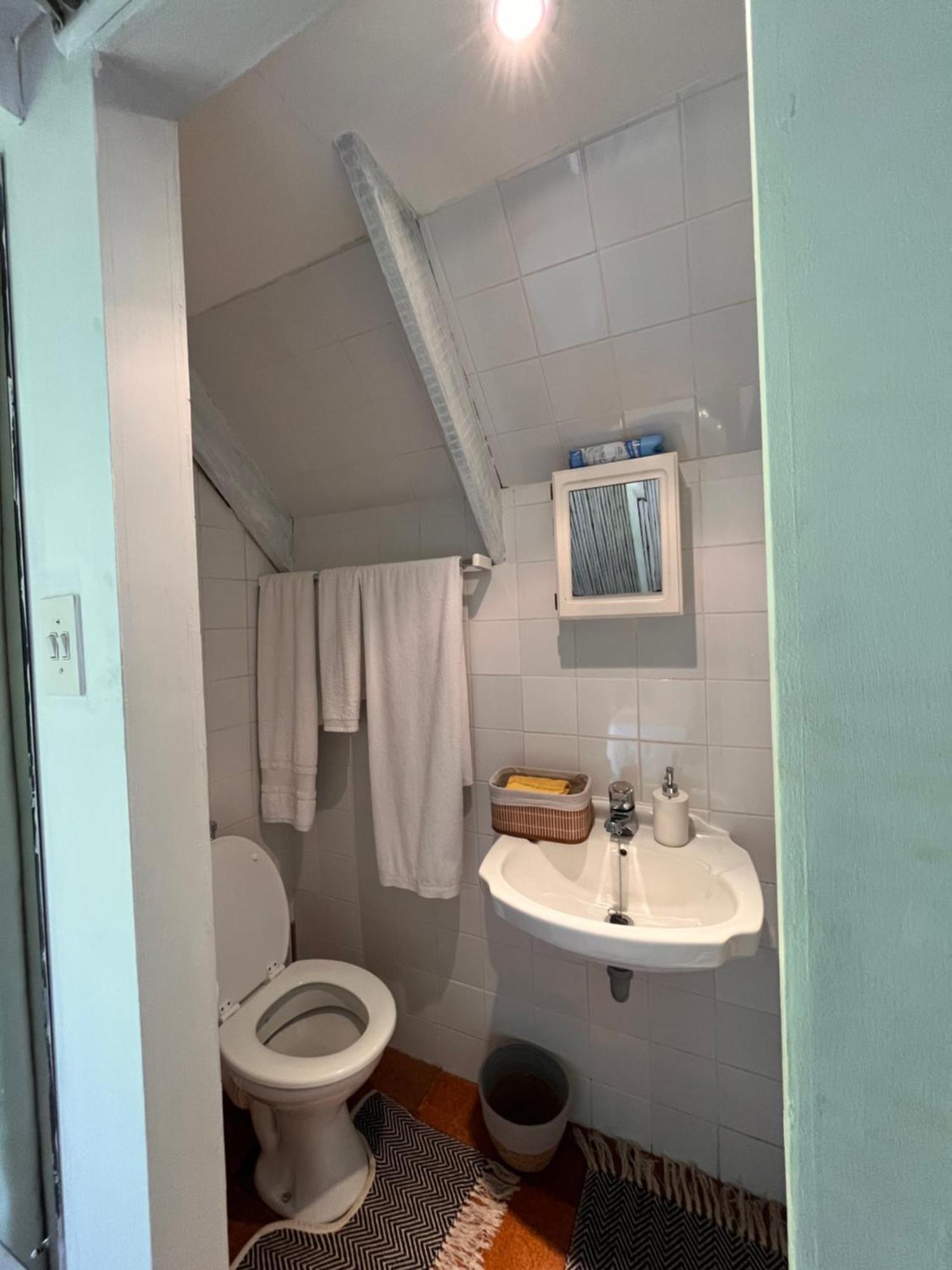 הוילה קייפטאון Cozy Camps Bay House With Mountain And Sea View מראה חיצוני תמונה